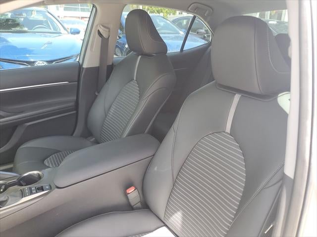 2024 Toyota Camry Hybrid SE