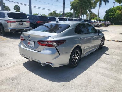 2024 Toyota Camry Hybrid SE