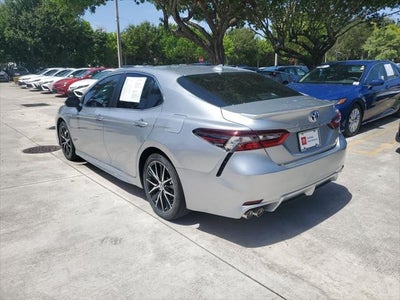 2024 Toyota Camry Hybrid SE