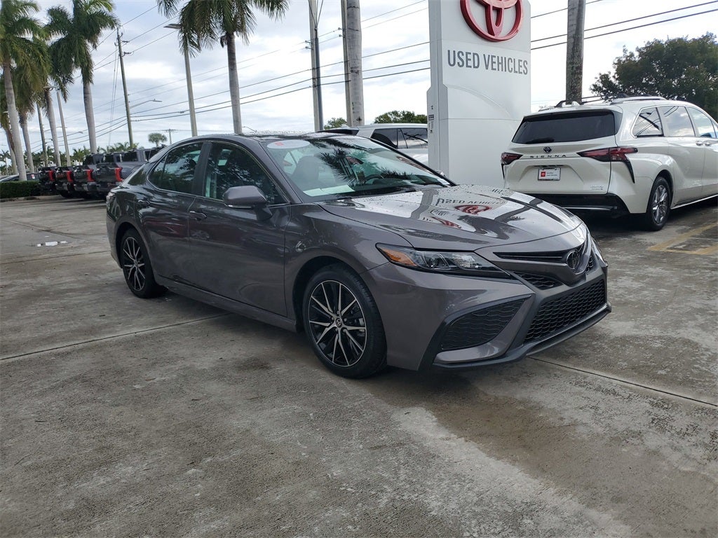 2023 Toyota Camry SE
