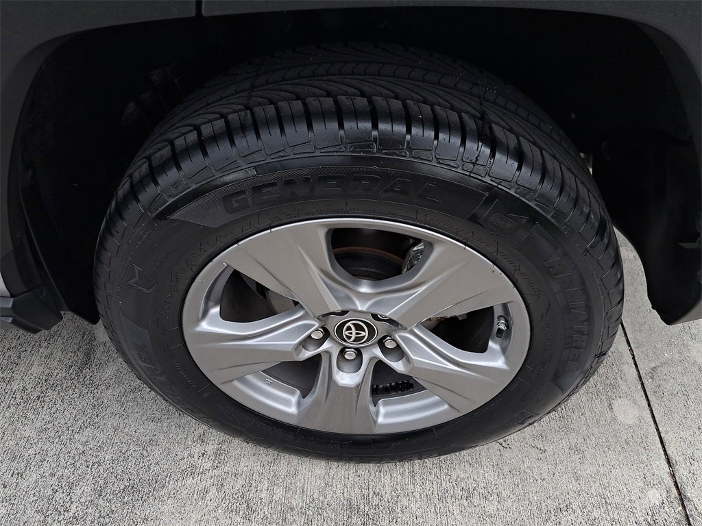 2024 Toyota RAV4 Hybrid LE