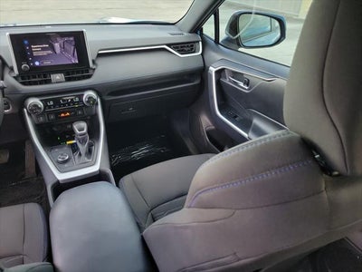 2024 Toyota RAV4 Hybrid SE