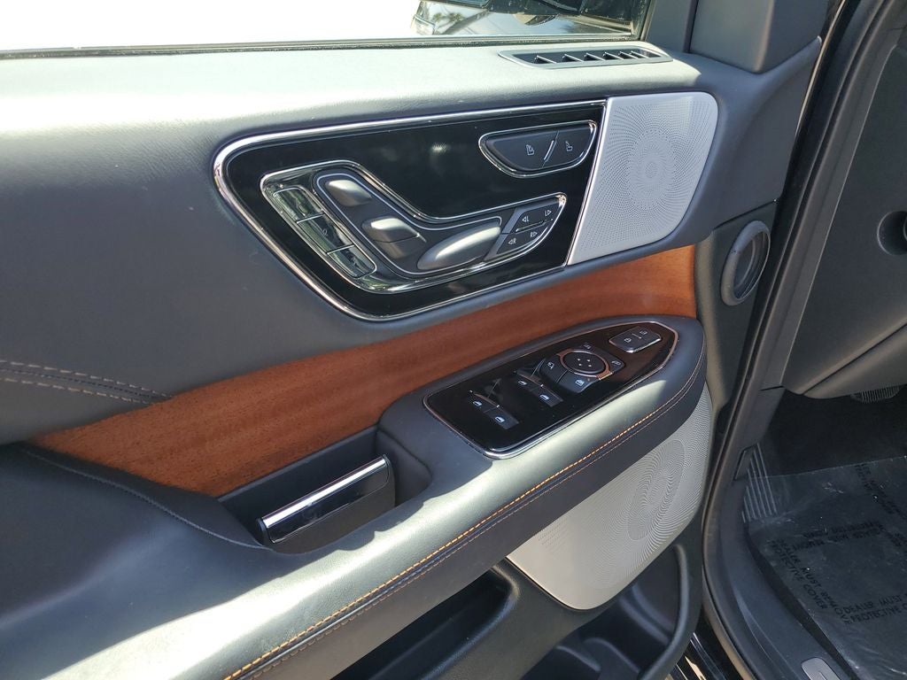 2024 Lincoln Navigator L Black Label