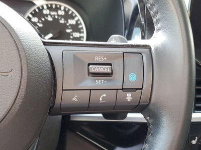 2022 Nissan Pathfinder SV