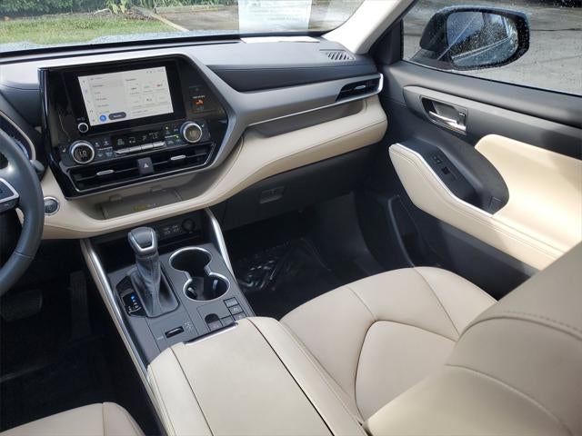 2023 Toyota Highlander Hybrid XLE