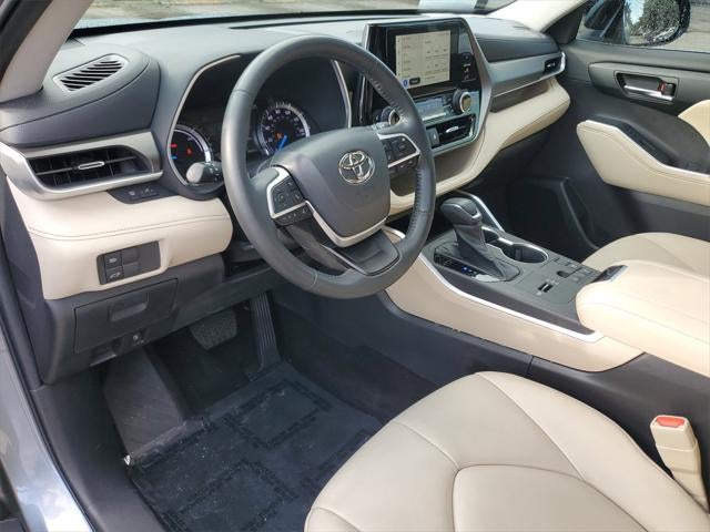 2023 Toyota Highlander Hybrid XLE