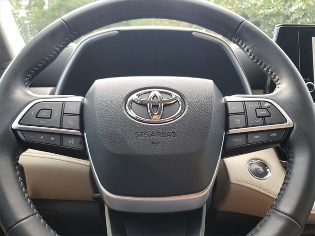 2023 Toyota Highlander Hybrid XLE