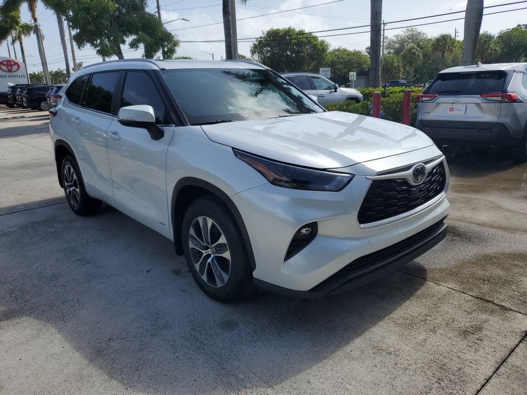 2026 Toyota Highlander Hybrid XLE