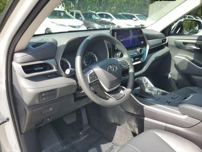 2026 Toyota Highlander Hybrid XLE