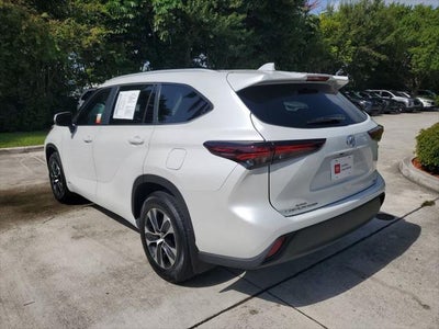 2026 Toyota Highlander Hybrid XLE