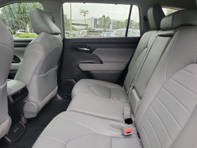 2026 Toyota Highlander Hybrid XLE