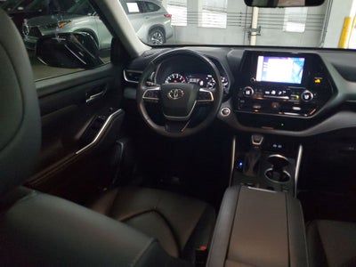 2024 Toyota Highlander XLE