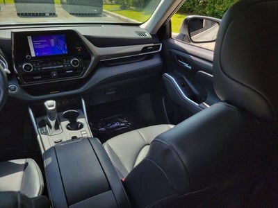 2023 Toyota Highlander XLE