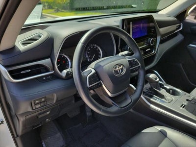 2023 Toyota Highlander XLE