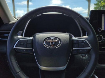 2023 Toyota Highlander XLE