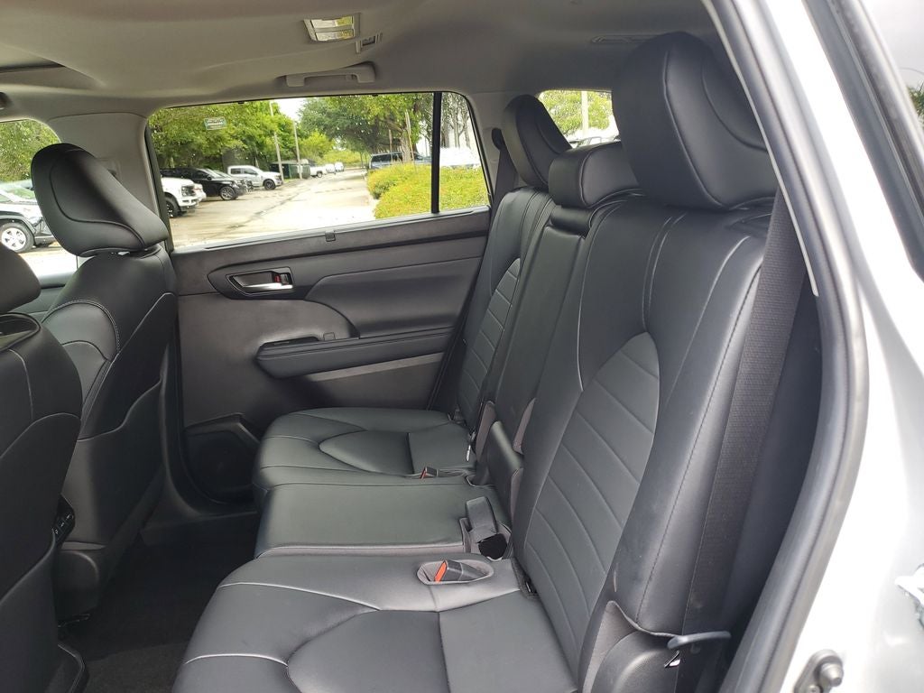 2023 Toyota Highlander XLE