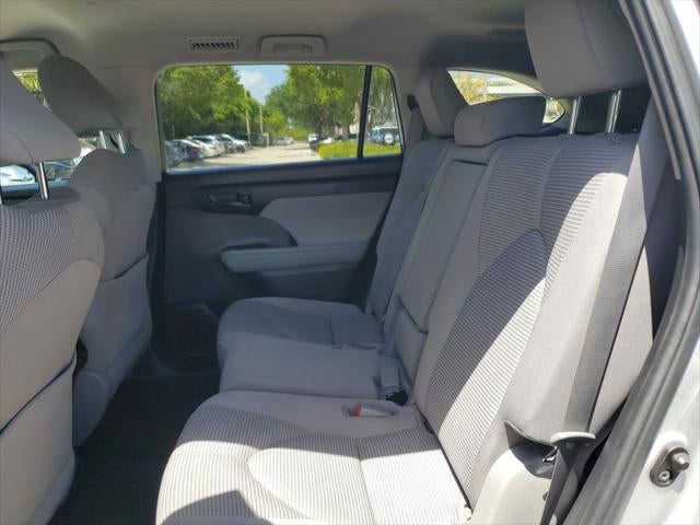 2023 Toyota Highlander LE