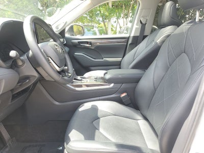 2024 Toyota Highlander Platinum