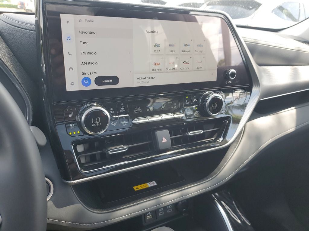 2024 Toyota Highlander Platinum