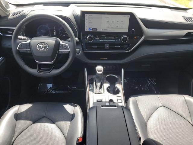 2024 Toyota Highlander Platinum