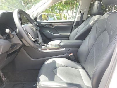 2024 Toyota Highlander Platinum