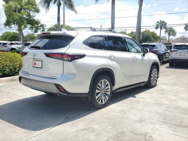 2024 Toyota Highlander Platinum