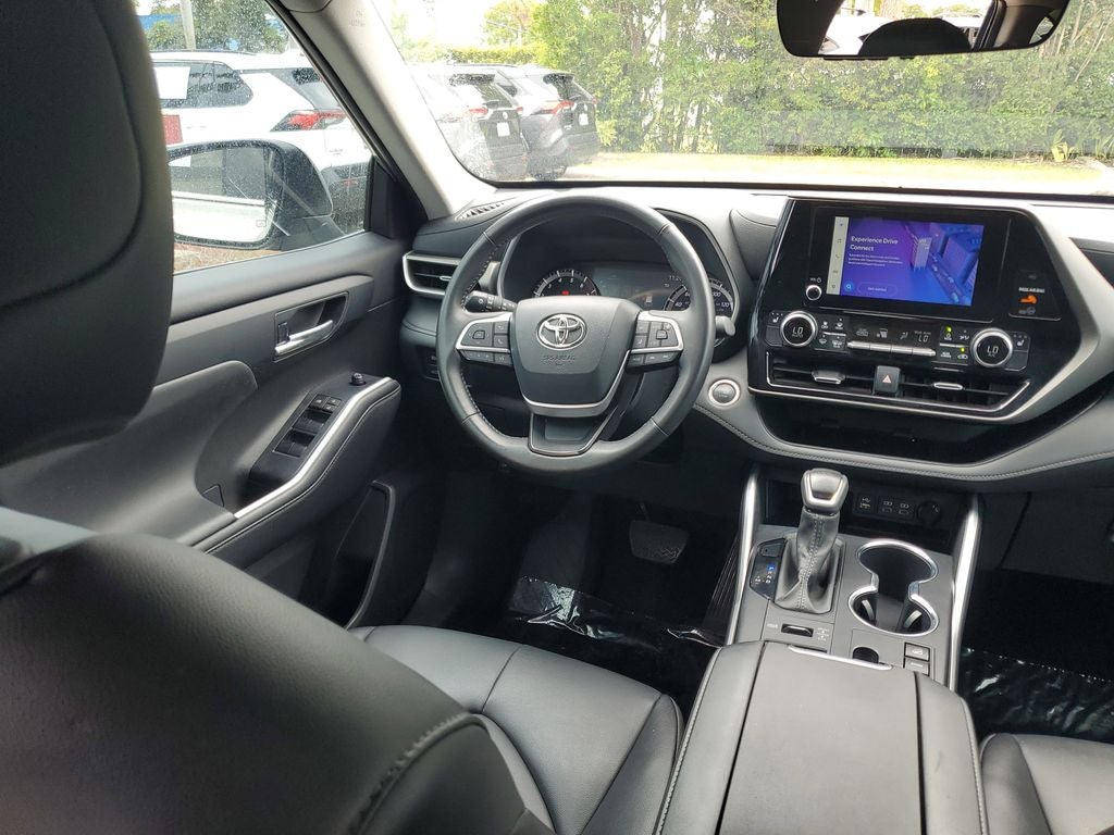 2024 Toyota Highlander XLE