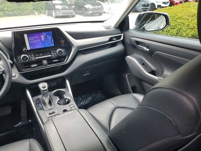 2024 Toyota Highlander XLE