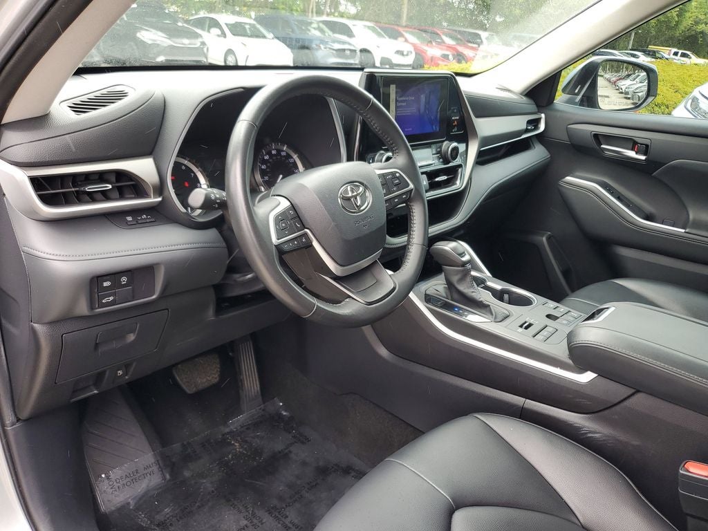2024 Toyota Highlander XLE