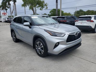 2024 Toyota Highlander XLE