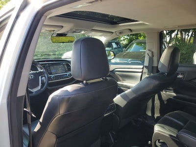 2018 Toyota Highlander SE