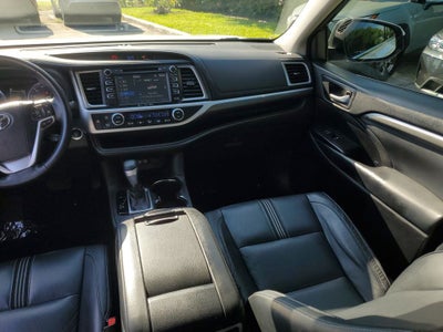 2018 Toyota Highlander SE