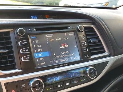 2018 Toyota Highlander SE