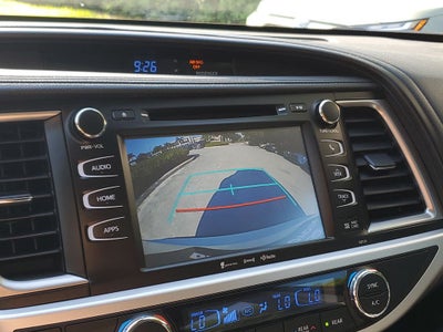 2018 Toyota Highlander SE