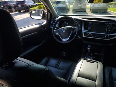 2018 Toyota Highlander SE