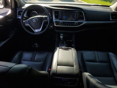 2018 Toyota Highlander SE