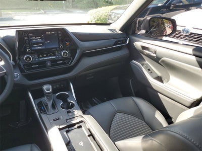 2022 Toyota Highlander XSE