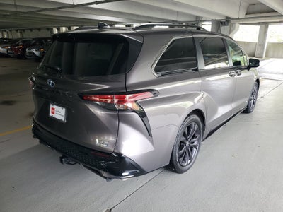 2021 Toyota Sienna XSE 7 Passenger