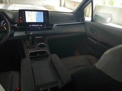 2021 Toyota Sienna XSE 7 Passenger
