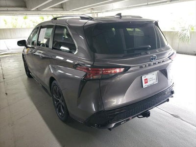 2021 Toyota Sienna XSE 7 Passenger