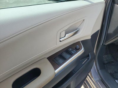 2024 Toyota Sienna XLE 8 Passenger