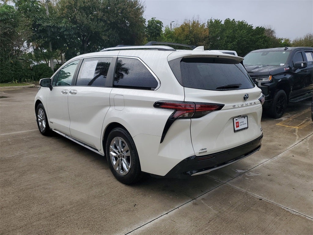 2021 Toyota Sienna Limited 7 Passenger