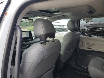 2021 Toyota Sienna Limited 7 Passenger
