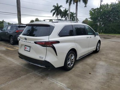 2021 Toyota Sienna Limited 7 Passenger