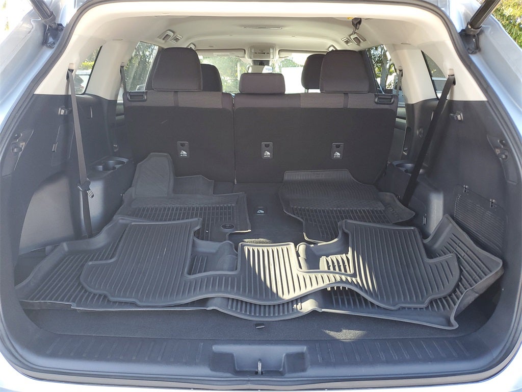 2021 Toyota Highlander LE