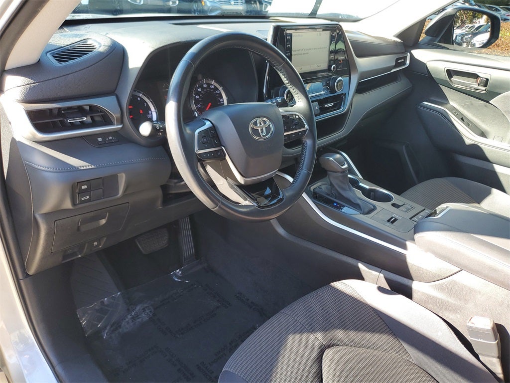 2021 Toyota Highlander LE