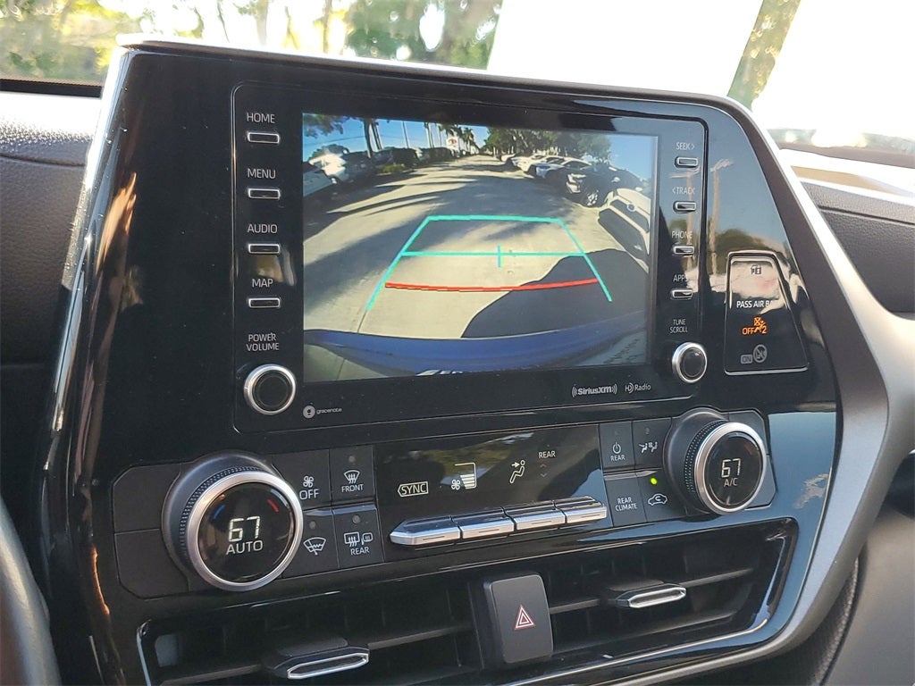 2021 Toyota Highlander LE