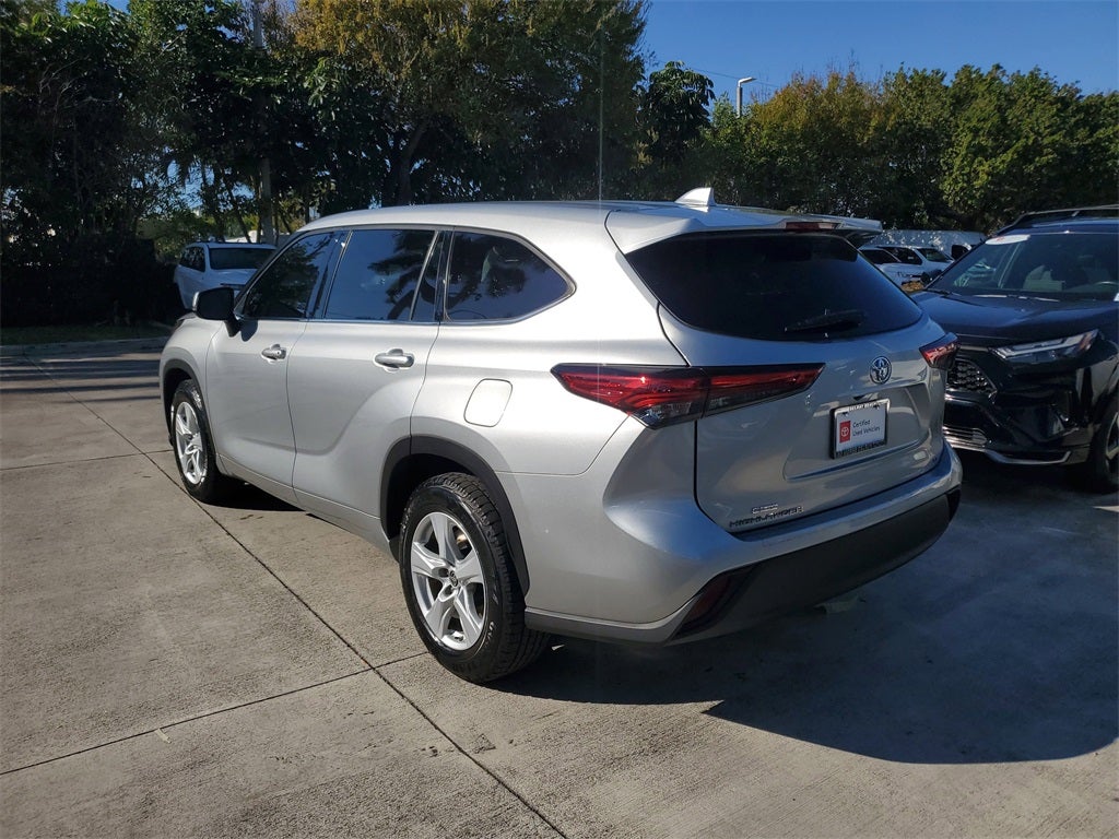 2021 Toyota Highlander LE