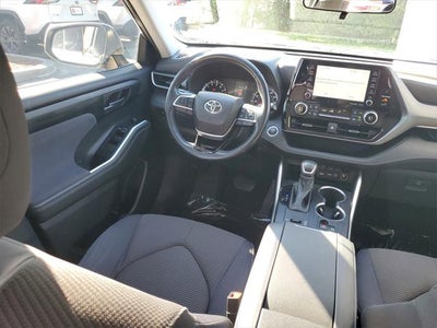 2021 Toyota Highlander LE