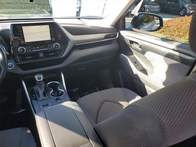 2021 Toyota Highlander LE